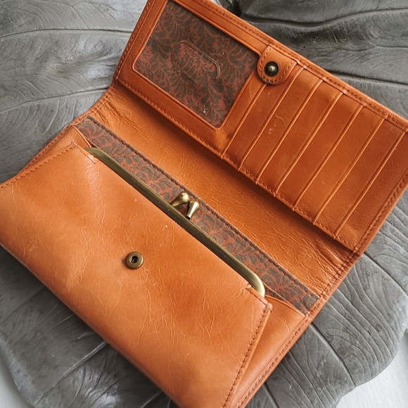 Hobo Wallet - Picture 2 of 2